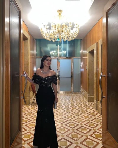 فستان ناعم كريستال