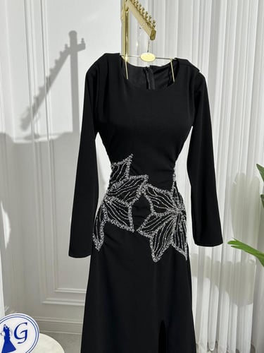 فستان كريب استرتش شك يدوي