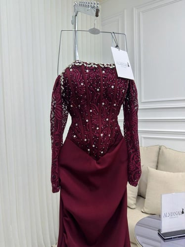 فستان سهرة باربي بلون عنابي