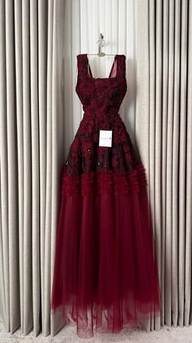 فستان سهره عودي ورود وتل طبقات