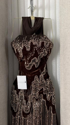 فستان سهره شتوي بني توب وشال