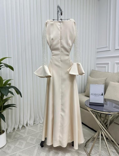 فستان ناعم بيج