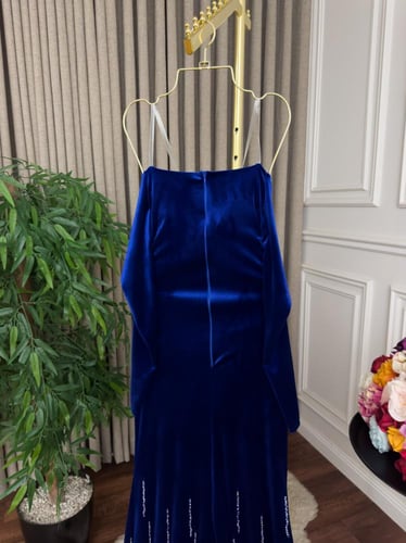 فستان مخمل نيلي