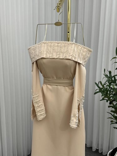 فستان ناعم بيج تطريز