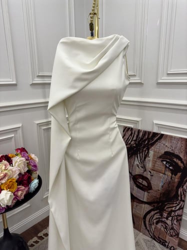 فستان ناعم ابيض