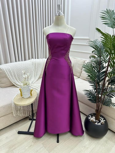 فستان ارجواني ملكي