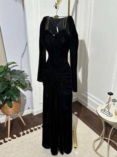 مخمل كوري كورسيه