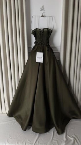 فستان سهره زيتي طويل كلفه تطريز