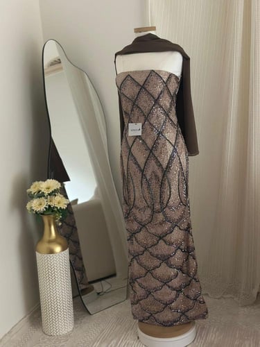 فستان سهره كلفه تطريز خرز وشال