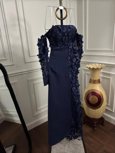 فستان كحلي باربي كلفه ورد