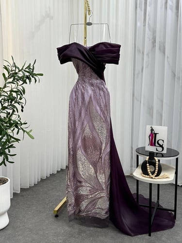 فستان خامه تفته استرتش مغطى بتل