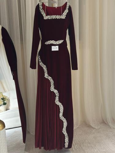 فستان شتوي سهره اكمام جوخ وشيفون كسرات