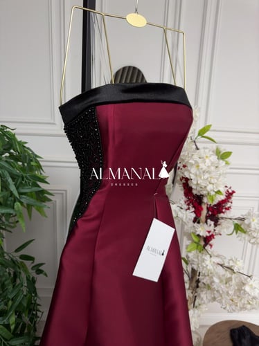 فستان سهره ميكادو باكمام مخمل