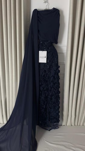 فستان سهره كحلي تطريز وذيل شيفون