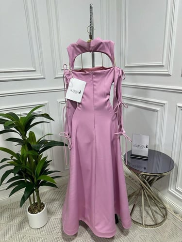 فستان بينك تفته