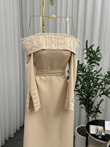 فستان ناعم بيج تطريز