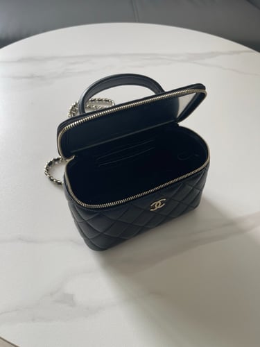 Chanel bag silver 5A