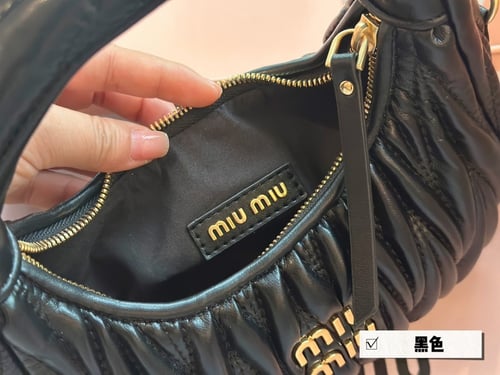 miumiu bag