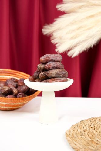 عنبر المدينه