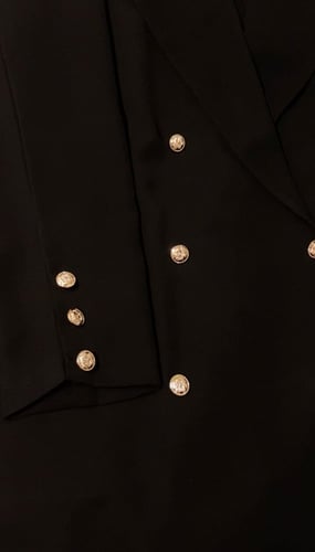 عباية كريب اسود قصة بالطو X ازارير