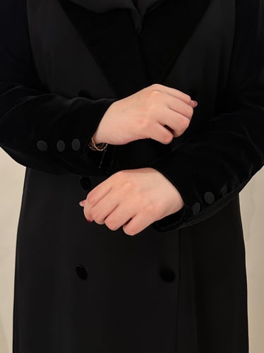 عباية بالطو كريب x مخمل كوري