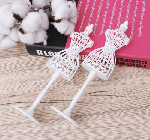 مانيكان صغير بلاستيكي -قطعة واحدة-