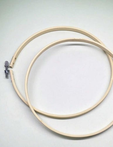 طارة تطريز خشبية - قطعة واحدة