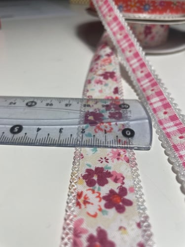 شرائط ملونه