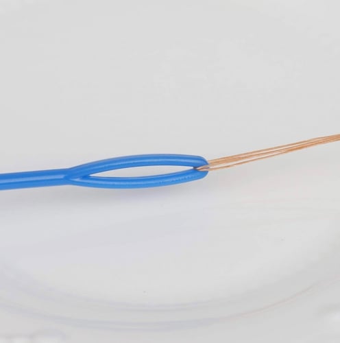 ابر خياطة بلاستيكية 5 قطع ( لون عشوائي )