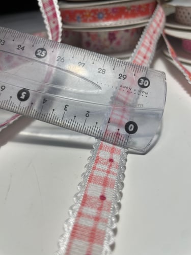 شرائط ملونه