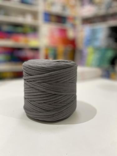 خيط تيشيرت رمادي غامق جداً أفتح