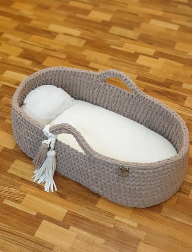 سرير مواليد كروشيه بدون سقف