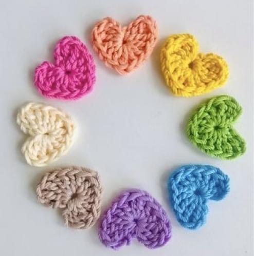 5 قطع ( قلوب او ورود او غيمة او نجوم او وردة البف...