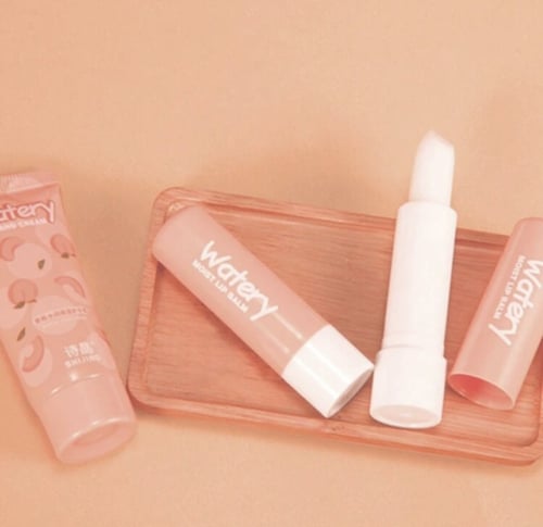 طقم هدية مكون من 1 مرطب يد + 1مرطب شفاه