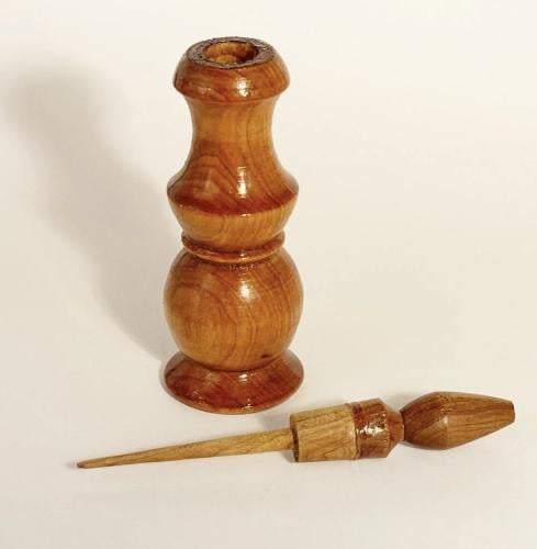 مكحلة خشبية فاضيه