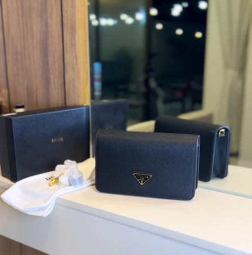 شنطة برادا اسود