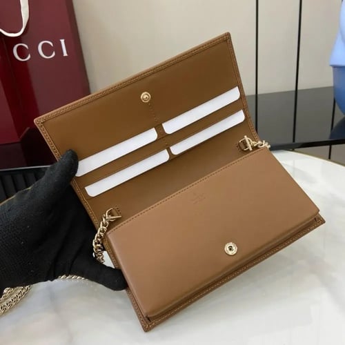 شنطة قوتشي صغيرة ماستر