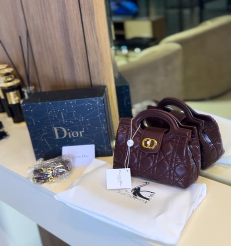 شنطة ديور عنابي مطفي صغير