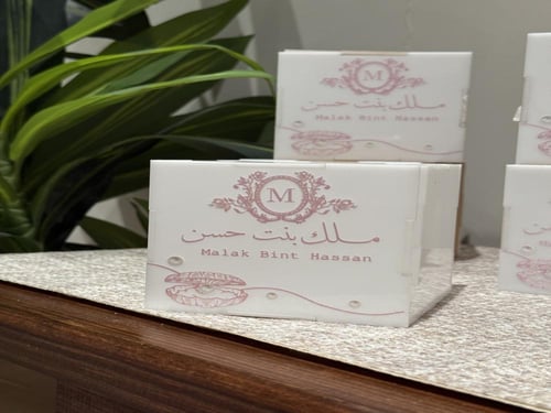 مناديل اكريلك مع طباعة الثيم