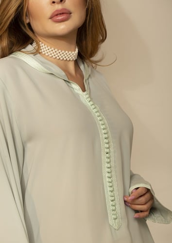 عقد من اللولو