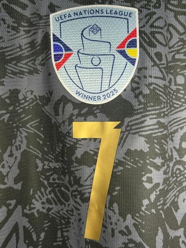 طقم البرتغال الثاني 2026 رونالدو 7 فئة الجمهور