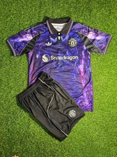 طقم مانشستر يونايتد إصدار Snapdragon مجرّي 2025 –...