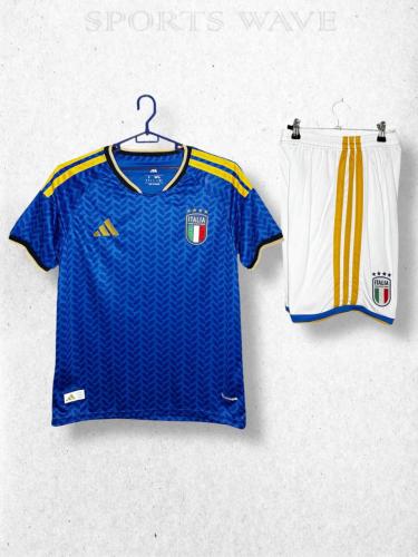 طقم إيطاليا الأساسي 2026 فئة جمهور