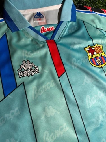 تيشيرت برشلونة الكلاسيكي 1996 - رونالدو 9 إصدار Ka...