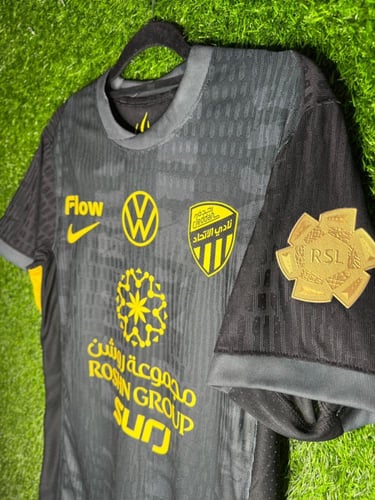 تيشيرت الاتحاد الاحتياطي الأسود 25/26 فئة اللاعبين