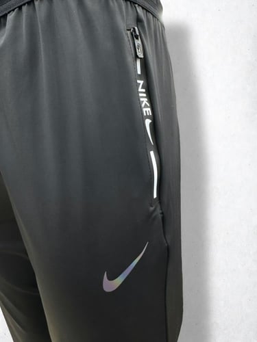 سروال نايك اسود