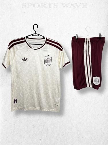 طقم إسبانيا الثاني 2026 فئة جمهور