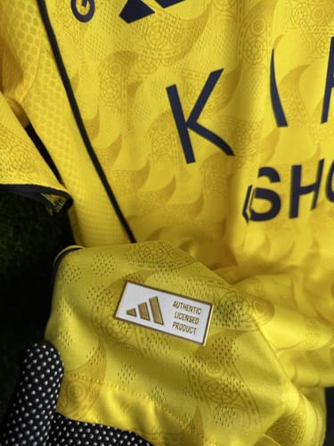 تيشيرت النصر الأساسي 2026-2025 فئة اللاعبين