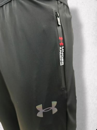 سروال أندر ارمور اسود