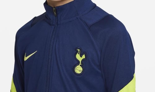 طقم بوليستر Nike